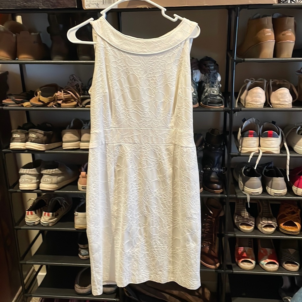 White House black market cocktail dress